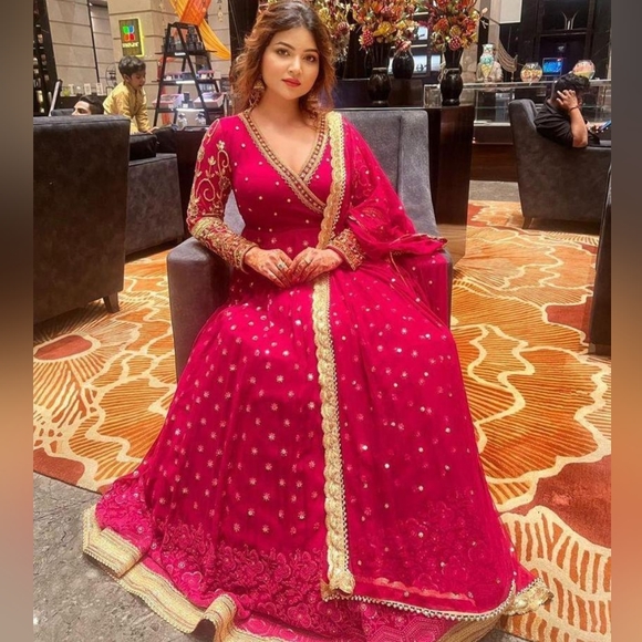 Elegance in Pink: Sequin Embroidered Georgette Gown Set - Picture 3 of 6